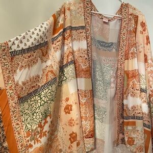 Flying Tomato Kimono Style Silky Top Small Long Like New